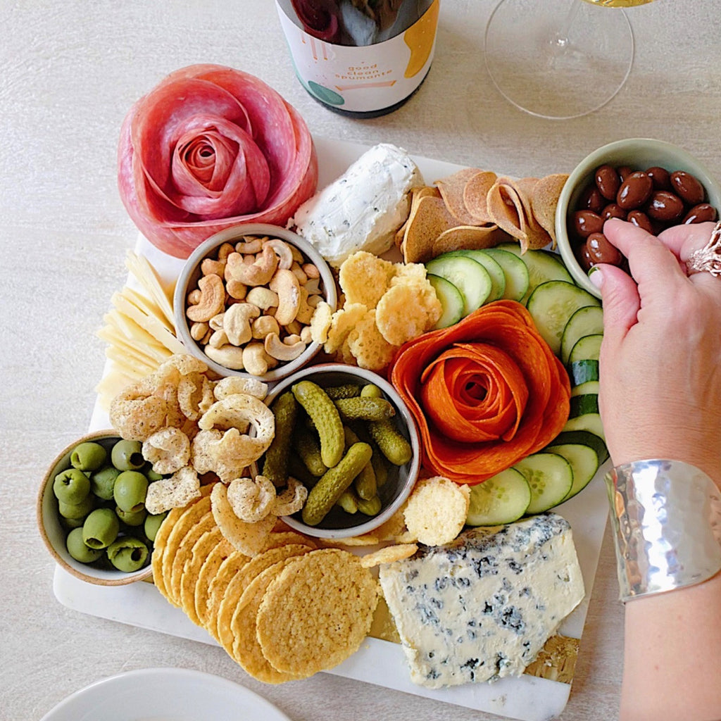 How to Eat Cheese and Drink Wine While Avoiding Carbs